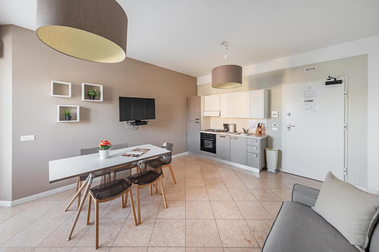 Residenza Miralago By Wonderful Italy Desenzano del Garda Luaran gambar