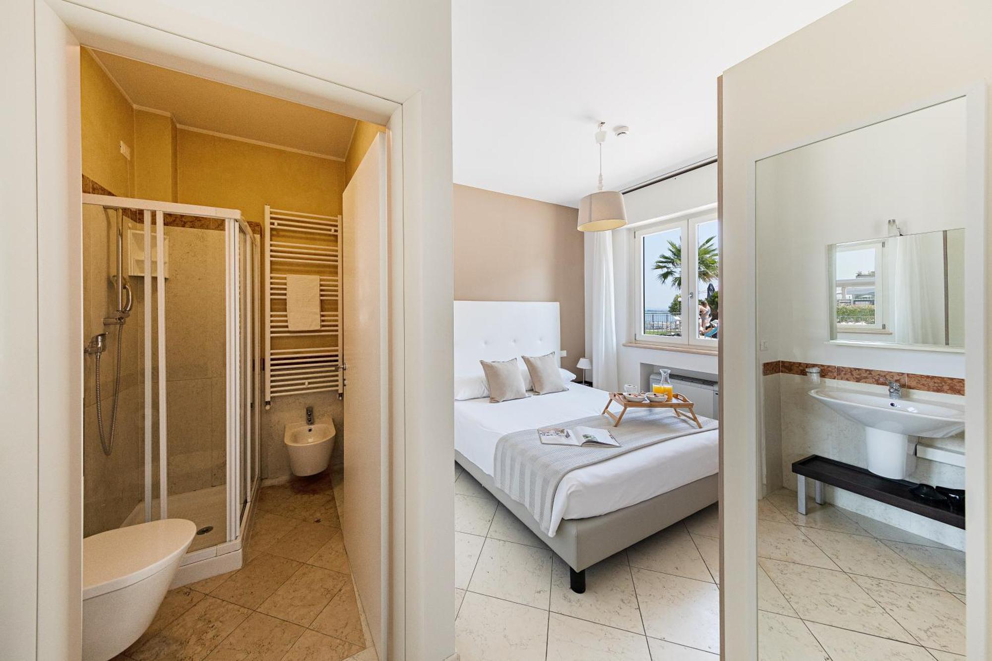 Residenza Miralago By Wonderful Italy Desenzano del Garda Luaran gambar